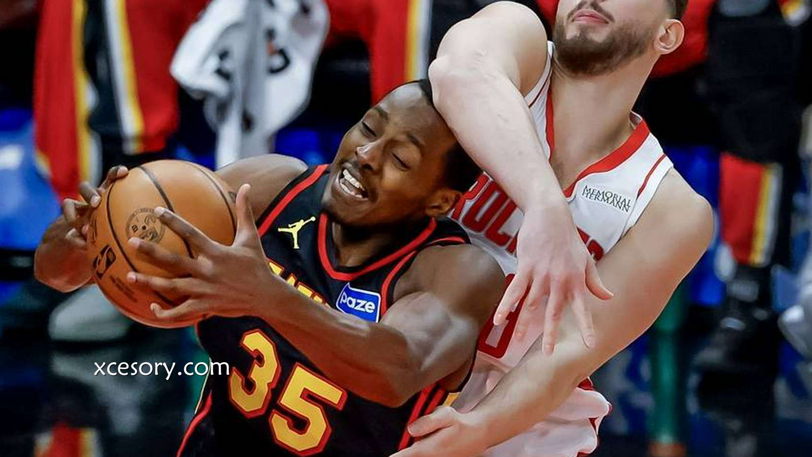 亚新体育特别报道:杜兰特31分麦科勒姆23分 火箭大胜老鹰