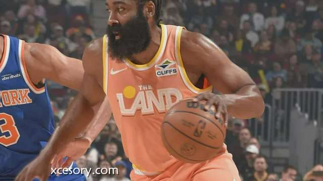 亚新体育热点聚焦:哈登20分加盟7战6胜!骑士复仇尼克斯 米切尔23分艾伦19+10